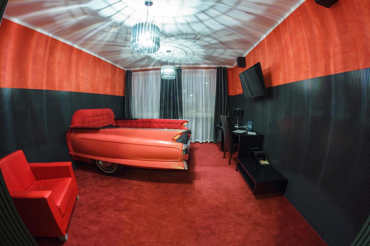 Garagehotel Włocławek Esterno foto